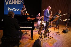 Gus band 1